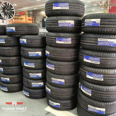 Tìm lốp 215/55R16 chạy êm, ít ồn cho xe đi phố? Bridgestone Turanza 6 đang là lựa chọn được nhiều người dùng tại TP.HCM quan tâm khi cần thay lốp thế hệ mới.