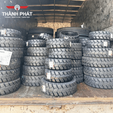 Lốp tải & lốp xe nâng Bridgestone tại TP.HCM – Chính hãng, đủ size, sẵn kho, thay nhanh