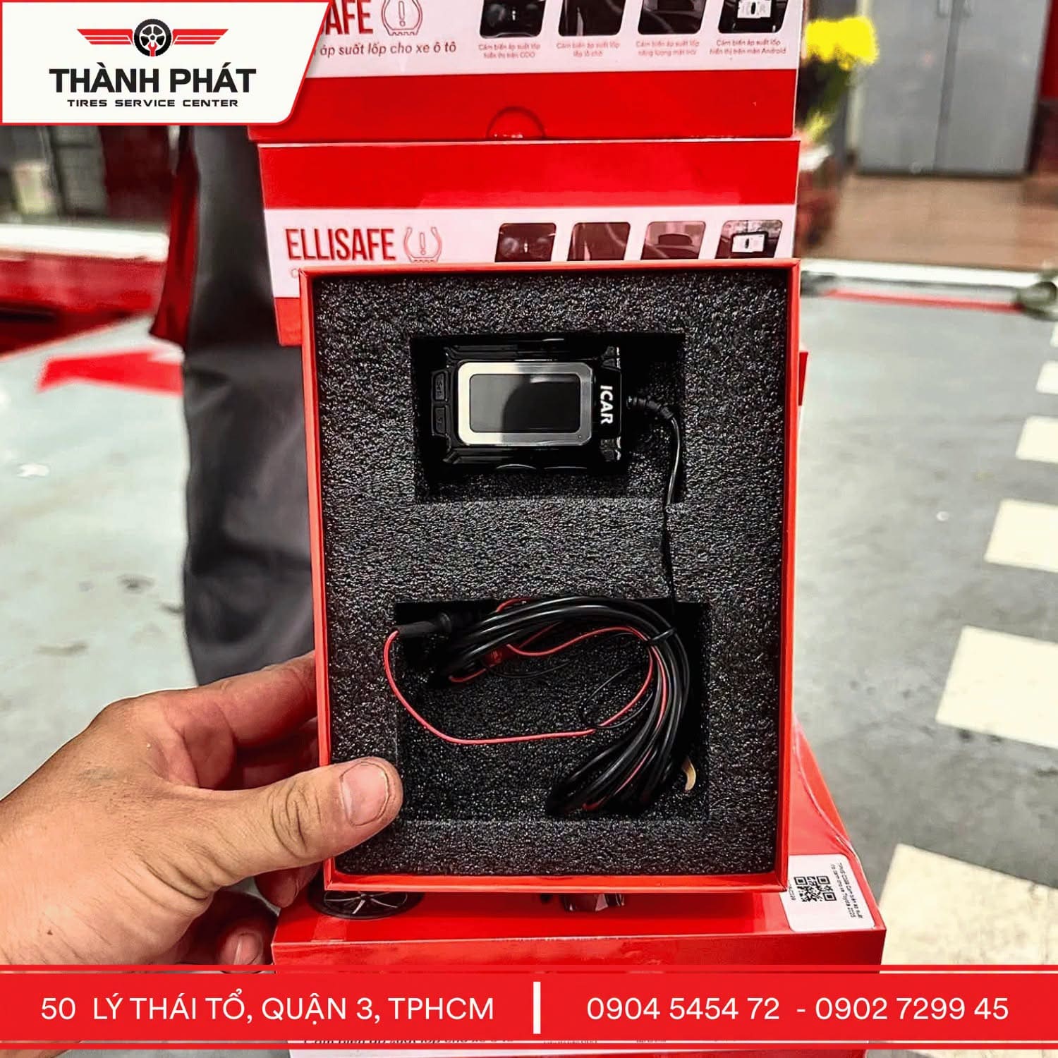 iCAR C340 hiển thị áp suất và nhiệt độ 4 bánh xe