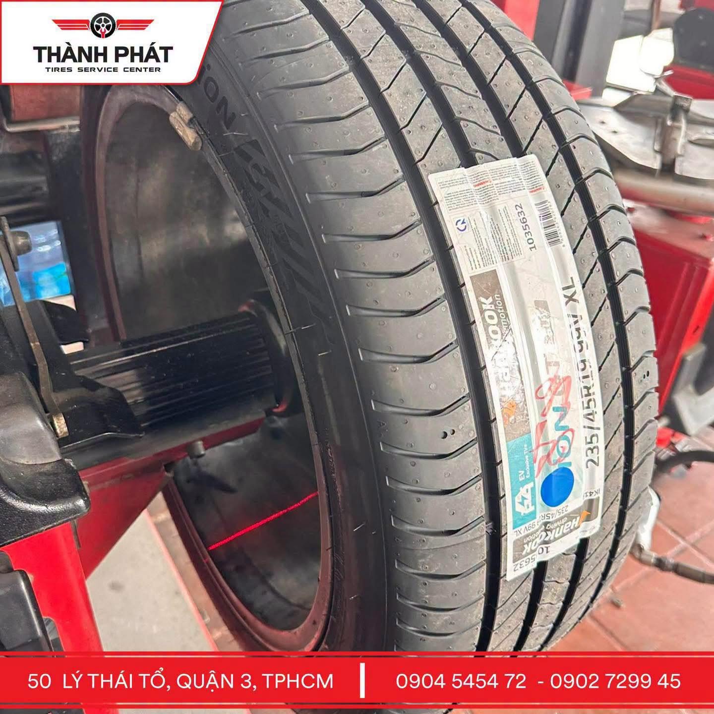 Hankook iON size 235/45R19